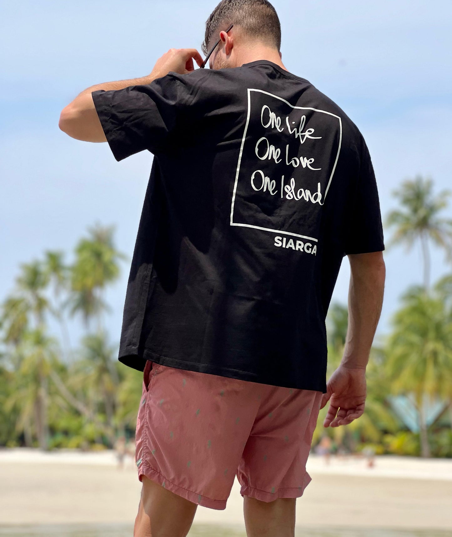 Black Tee | BALANGANA